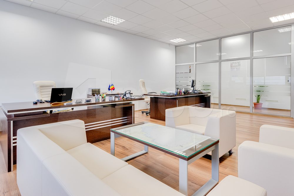 Mobilier de birou realizat pentru NEED