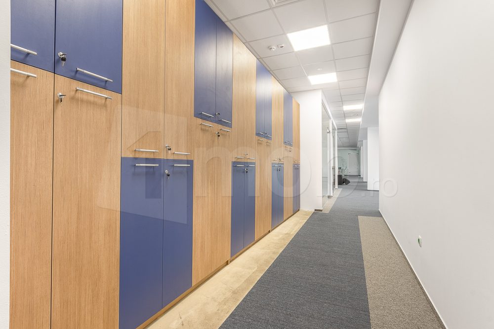 Dulapuri office realizate la comanda
