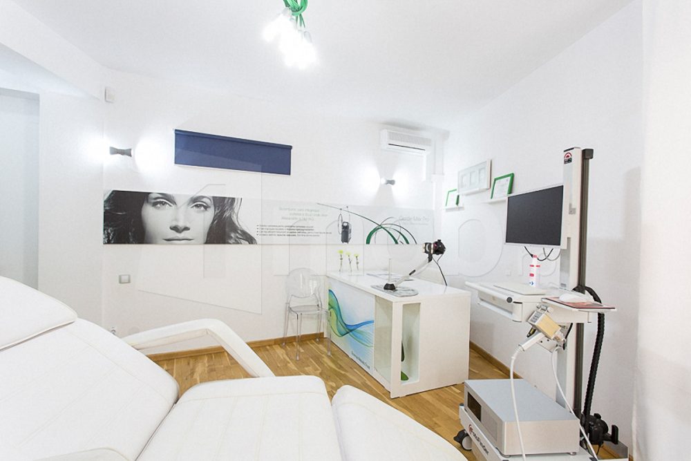 Mobilier personalizat pentru clinica Elos