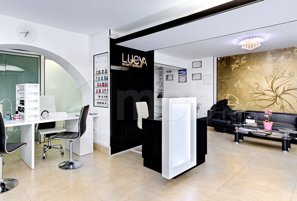 Mobilier de receptie realizat pentru Lucya