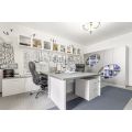 Mobilier de birou cu elemente decorative personalizate